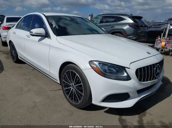 55SWF4JB4GU148033 2016 MERCEDES-BENZ C-KLASSE - Image 1