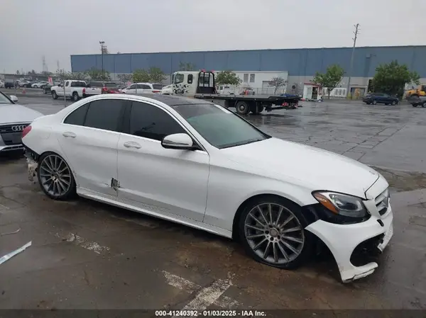 55SWF4JB4GU173837 2016 MERCEDES-BENZ C-KLASSE - Image 1