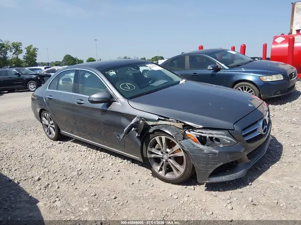55SWF4JB4HU181891 2017 MERCEDES-BENZ C-KLASSE - Image 1