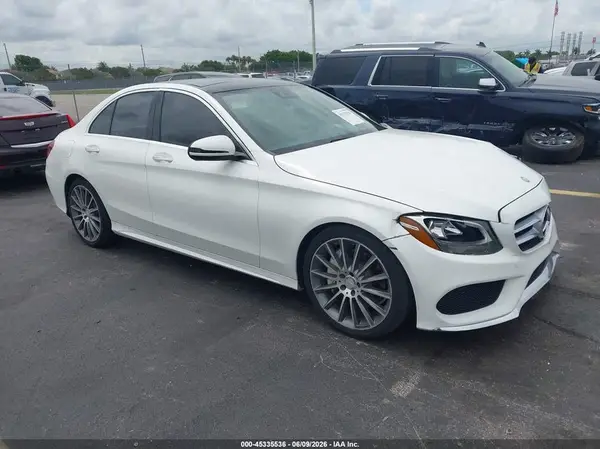 55SWF4JB4HU190610 2017 MERCEDES-BENZ C-KLASSE - Image 1