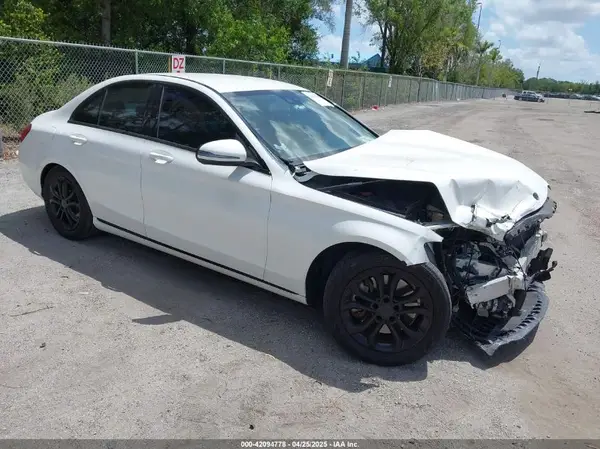 55SWF4JB4HU206451 2017 MERCEDES-BENZ C-KLASSE - Image 1