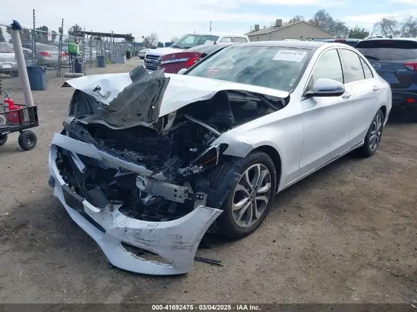 55SWF4JB4HU217417 2017 MERCEDES-BENZ C-KLASSE - Image 2