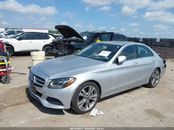 55SWF4JB4JU239701 2018 MERCEDES-BENZ C-KLASSE - Image 2