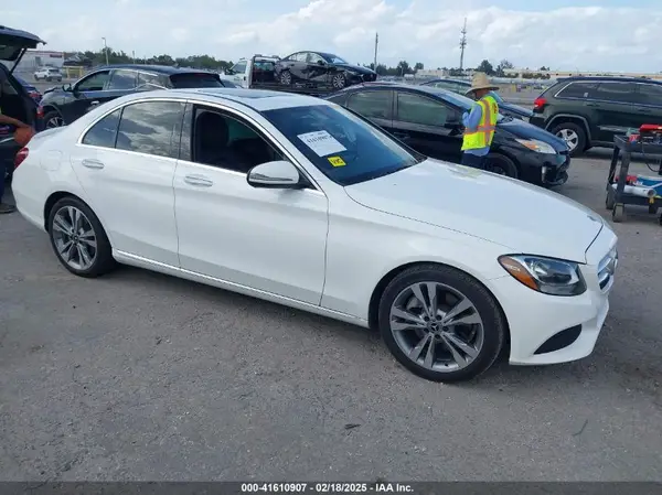 55SWF4JB4JU252500 2018 MERCEDES-BENZ C-KLASSE - Image 1