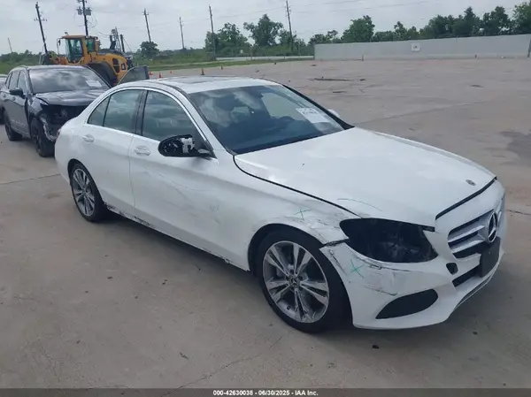55SWF4JB4JU257373 2018 MERCEDES-BENZ C-KLASSE - Image 1