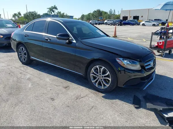 55SWF4JB5GU115347 2016 MERCEDES-BENZ C-KLASSE - Image 1