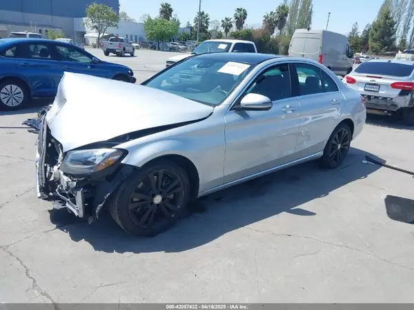 55SWF4JB5GU117647 2016 MERCEDES-BENZ C-KLASSE - Image 2
