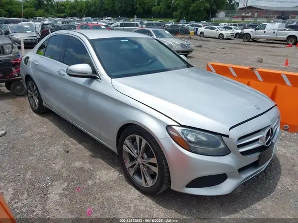 55SWF4JB5GU174835 2016 MERCEDES-BENZ C-KLASSE - Image 1