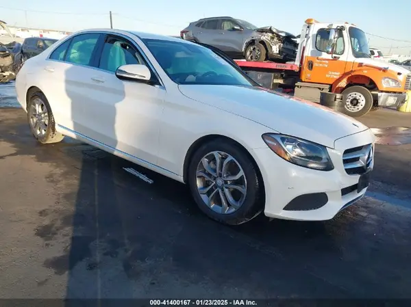 55SWF4JB5HU191717 2017 MERCEDES-BENZ C-KLASSE - Image 1
