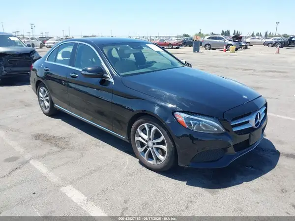 55SWF4JB5HU198196 2017 MERCEDES-BENZ C-KLASSE - Image 1
