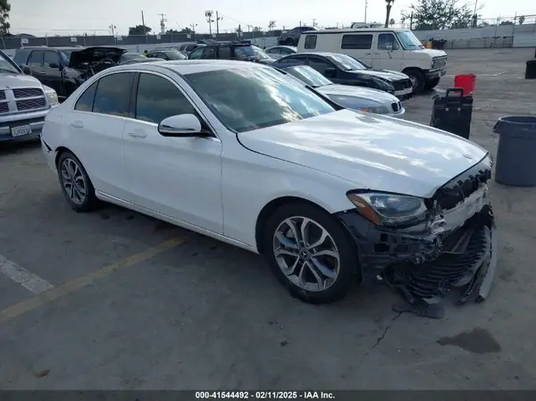 55SWF4JB5JU239481 2018 MERCEDES-BENZ C-KLASSE - Image 1