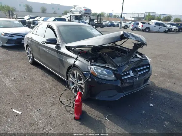 55SWF4JB5JU251145 2018 MERCEDES-BENZ C-KLASSE - Image 1