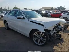 55SWF4JB5JU270049 2018 MERCEDES-BENZ C-KLASSE