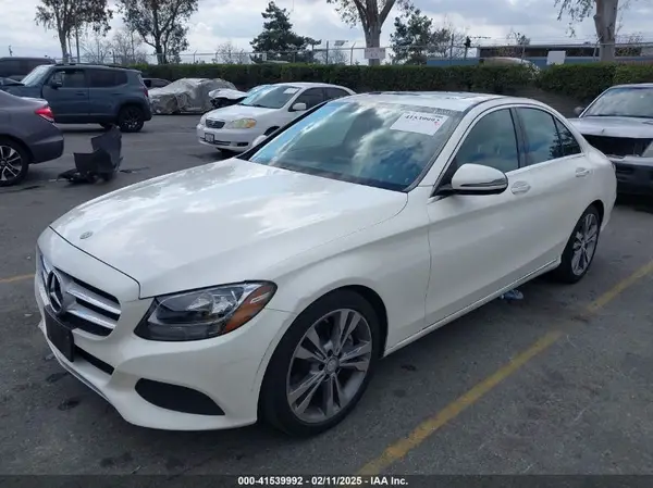 55SWF4JB5JU274201 2018 MERCEDES-BENZ C-KLASSE - Image 2