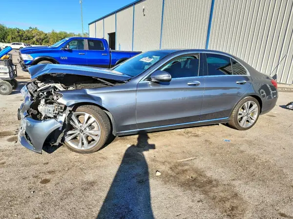 55SWF4JB5JU281178 2018 MERCEDES-BENZ C-KLASSE - Image 1