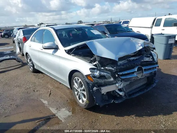 55SWF4JB6GU133923 2016 MERCEDES-BENZ C-KLASSE - Image 1