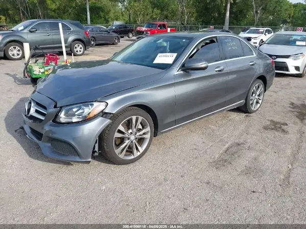 55SWF4JB6HU182542 2017 MERCEDES-BENZ C-KLASSE - Image 2