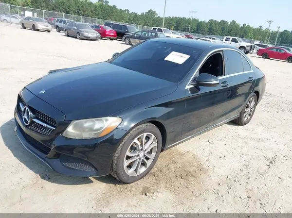 55SWF4JB6HU200988 2017 MERCEDES-BENZ C-KLASSE - Image 2
