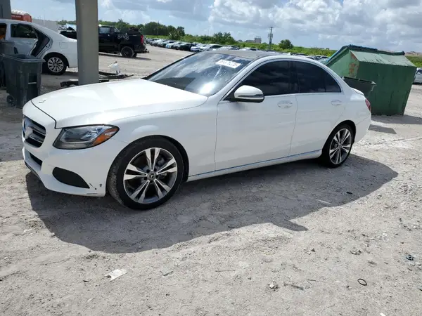 55SWF4JB6HU218729 2017 MERCEDES-BENZ C-KLASSE - Image 1