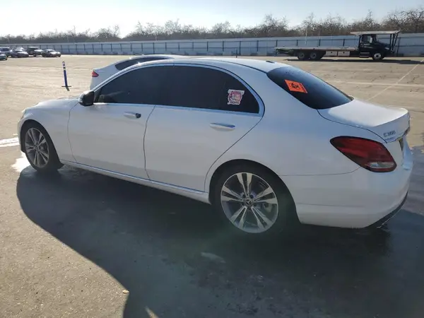 55SWF4JB6JU238632 2018 MERCEDES-BENZ C-KLASSE - Image 2