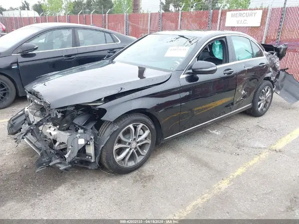 55SWF4JB6JU265619 2018 MERCEDES-BENZ C-KLASSE - Image 2