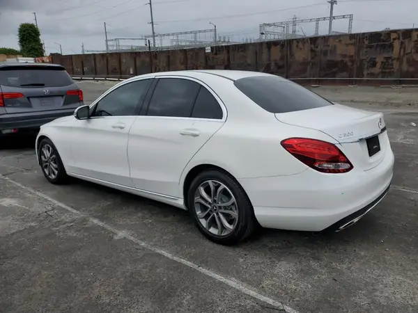 55SWF4JB6JU275731 2018 MERCEDES-BENZ C-KLASSE - Image 2