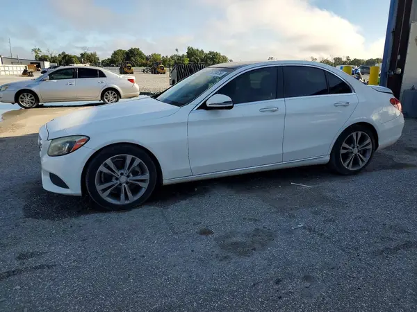 55SWF4JB7GU160810 2016 MERCEDES-BENZ C-KLASSE - Image 1