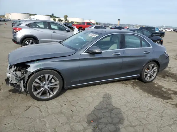 55SWF4JB7HU182582 2017 MERCEDES-BENZ C-KLASSE - Image 1