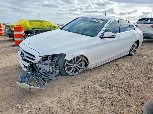 55SWF4JB7HU196918 2017 MERCEDES-BENZ C-KLASSE - Image 1