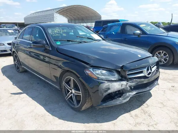 55SWF4JB7HU205942 2017 MERCEDES-BENZ C-KLASSE - Image 1