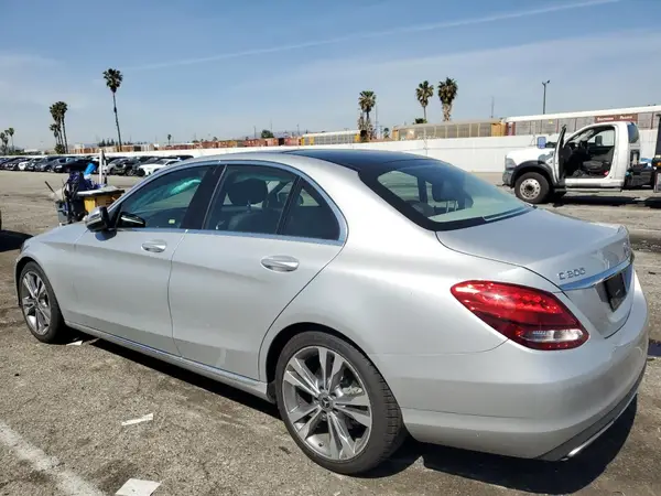 55SWF4JB7HU220683 2017 MERCEDES-BENZ C-KLASSE - Image 2