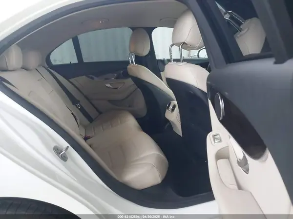 55SWF4JB7HU227987 2017 MERCEDES-BENZ C-KLASSE - Image 8