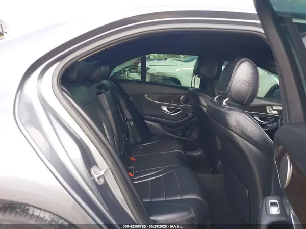 55SWF4JB7JU263443 2018 MERCEDES-BENZ C-KLASSE - Image 8