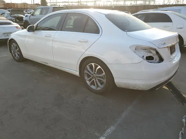55SWF4JB7JU271087 2018 MERCEDES-BENZ C-KLASSE - Image 2