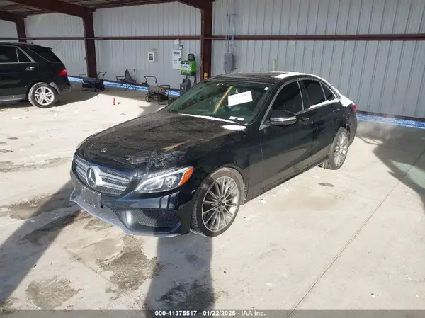 55SWF4JB7JU279285 2018 MERCEDES-BENZ C-KLASSE - Image 2