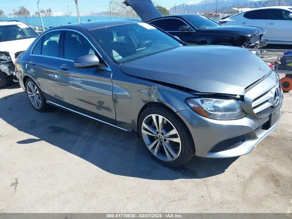 55SWF4JB7JU282476 2018 MERCEDES-BENZ C-KLASSE - Image 1