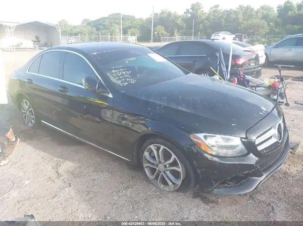 55SWF4JB8GU100986 2016 MERCEDES-BENZ C-KLASSE - Image 1