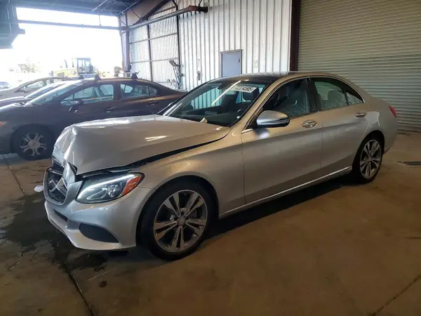 55SWF4JB8HU182056 2017 MERCEDES-BENZ C-KLASSE - Image 1