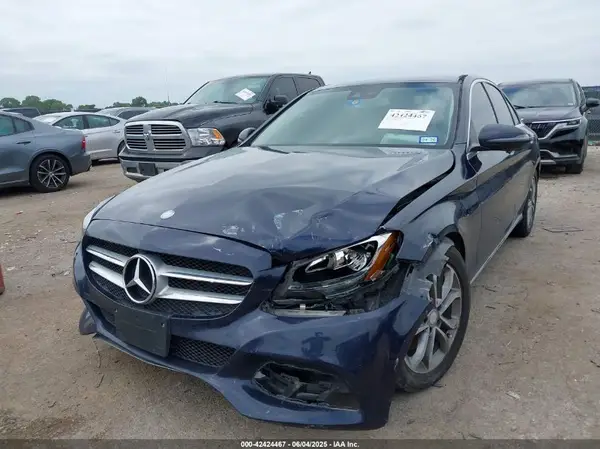 55SWF4JB8HU187628 2017 MERCEDES-BENZ C-KLASSE - Image 2