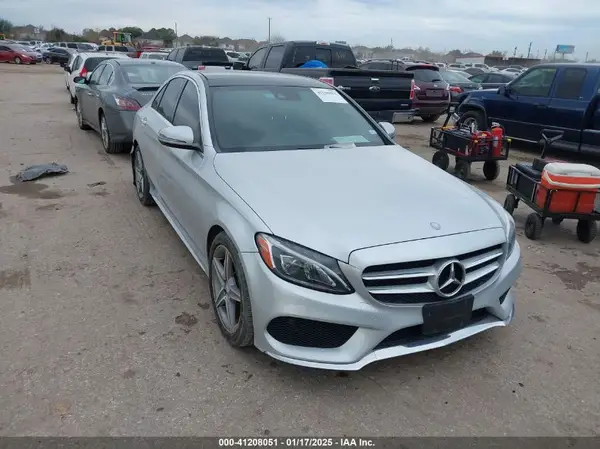 55SWF4JB8HU200748 2017 MERCEDES-BENZ C-KLASSE - Image 1