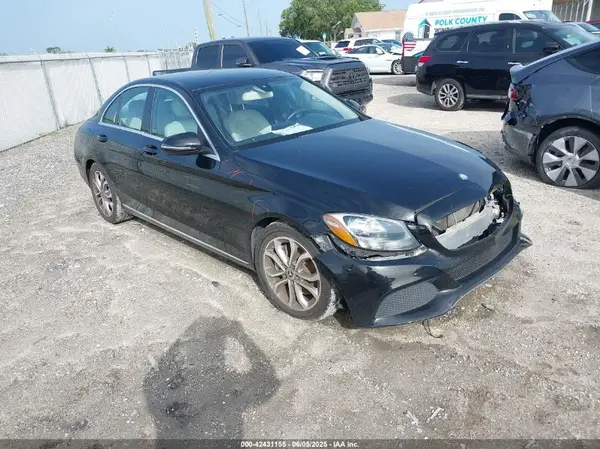 55SWF4JB8HU218764 2017 MERCEDES-BENZ C-KLASSE - Image 1