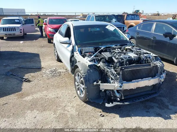 55SWF4JB8HU225214 2017 MERCEDES-BENZ C-KLASSE - Image 1