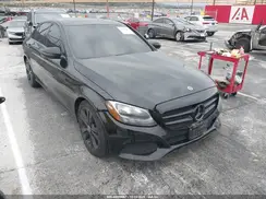 55SWF4JB8JU243699 2018 MERCEDES-BENZ C-KLASSE