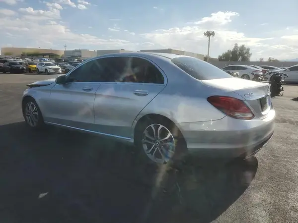 55SWF4JB8JU258588 2018 MERCEDES-BENZ C-KLASSE - Image 2