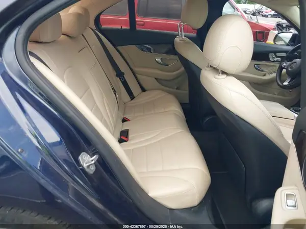 55SWF4JB8JU279005 2018 MERCEDES-BENZ C-KLASSE - Image 8