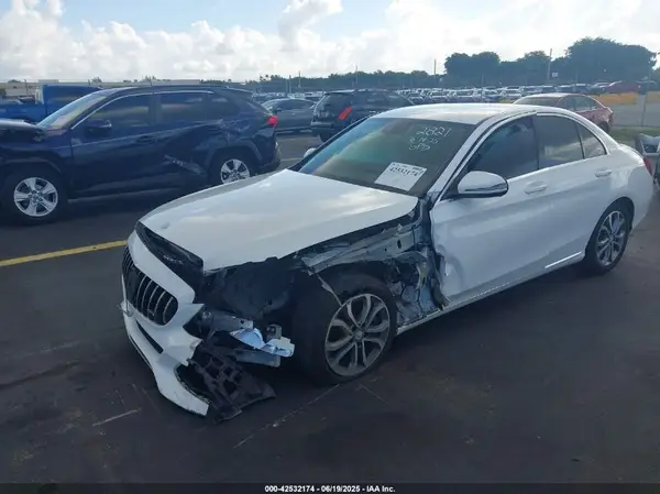 55SWF4JB9GU122821 2016 MERCEDES-BENZ C-KLASSE - Image 2