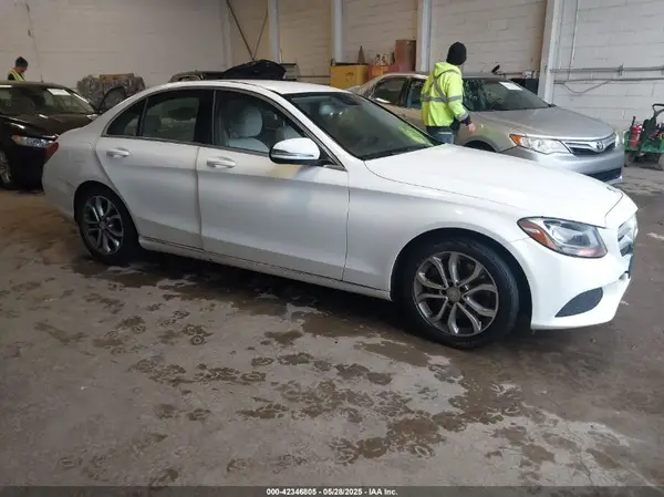 55SWF4JB9GU146939 2016 MERCEDES-BENZ C-KLASSE - Image 1