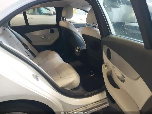 55SWF4JB9GU146939 2016 MERCEDES-BENZ C-KLASSE - Image 8