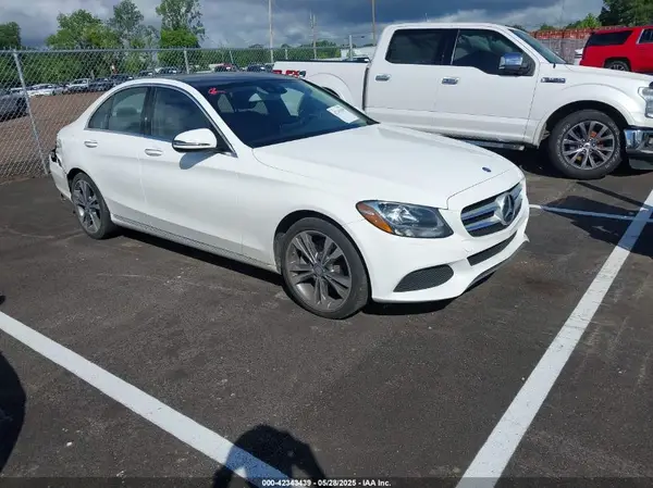 55SWF4JB9GU150490 2016 MERCEDES-BENZ C-KLASSE - Image 1