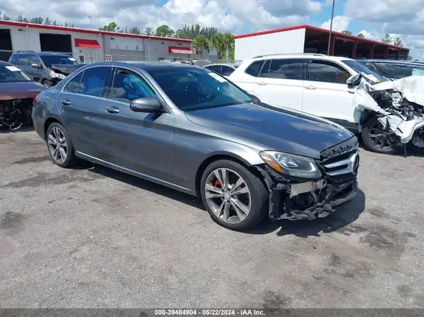 55SWF4JB9HU182101 2017 MERCEDES-BENZ C-KLASSE - Image 1